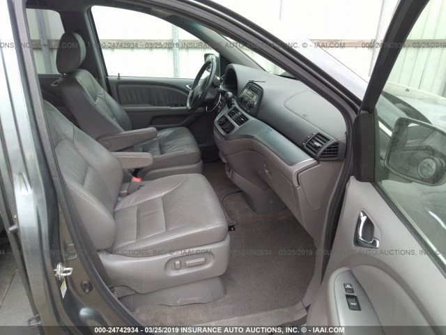 5FNRL3H60AB021880 - 2010 HONDA ODYSSEY EXL GRAY photo 5