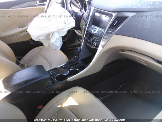 KMHEC4A42CA054397 - 2012 HYUNDAI SONATA HYBRID BLACK photo 5