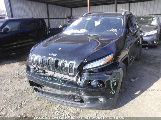 1C4PJLCB5HW640773 - 2017 JEEP CHEROKEE LATITUDE BLACK photo 2