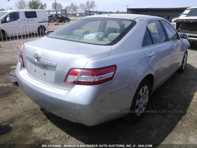 4T1BF3EK8BU652911 - 2011 TOYOTA CAMRY SE/LE/XLE GRAY photo 4