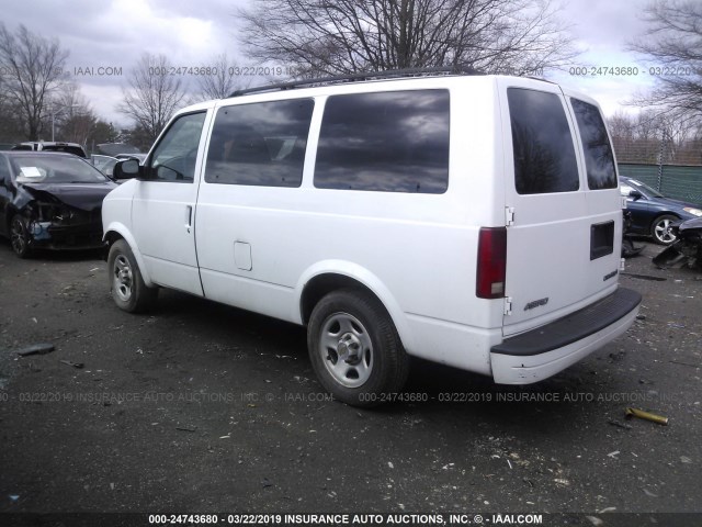 1GNDM19X55B100450 - 2005 CHEVROLET ASTRO WHITE photo 3