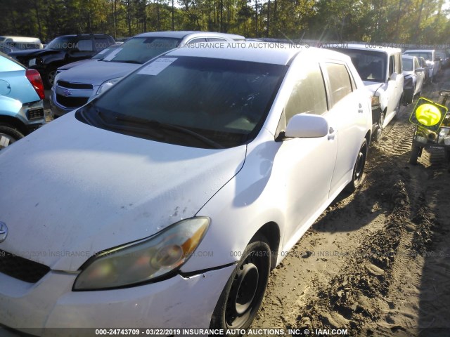 2T1KU40E49C129975 - 2009 TOYOTA COROLLA MATRIX  WHITE photo 2