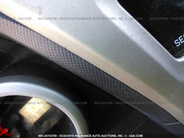 2T1KU40E49C129975 - 2009 TOYOTA COROLLA MATRIX  WHITE photo 7