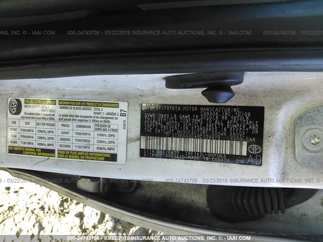 2T1KU40E49C129975 - 2009 TOYOTA COROLLA MATRIX  WHITE photo 9