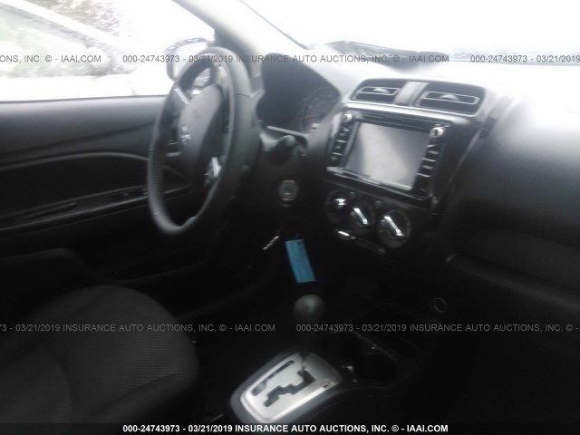 ML32F3FJXHHF17186 - 2017 MITSUBISHI MIRAGE G4 ES ვერცხლისფერი ფოტო 5