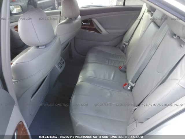 4T1BK3EK3BU623764 - 2011 TOYOTA CAMRY SE/LE/XLE SILVER photo 8