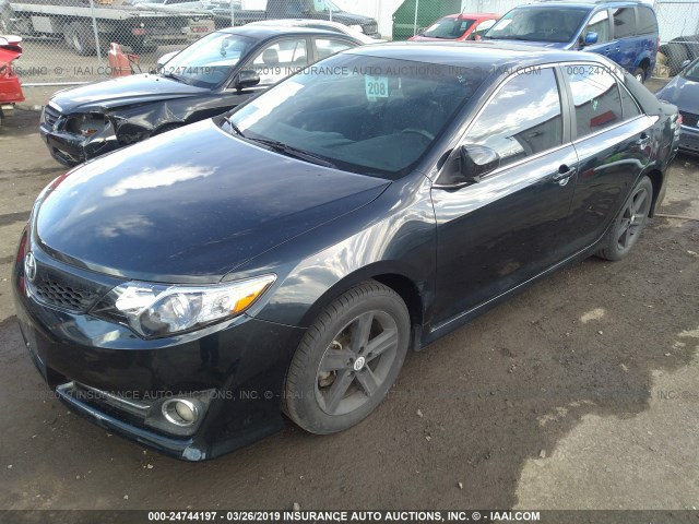4T1BF1FK6DU269264 - 2013 TOYOTA CAMRY L/SE/LE/XLE GRAY photo 2