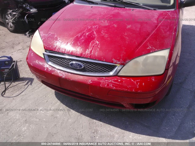 1FAFP34N15W186168 - 2005 FORD FOCUS ZX4 RED photo 6