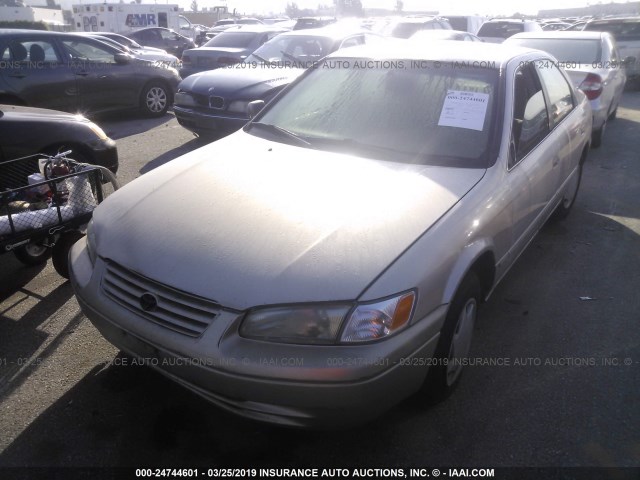 4T1BG22K5XU504492 - 1999 TOYOTA CAMRY CE/LE/XLE 金色 照片 2