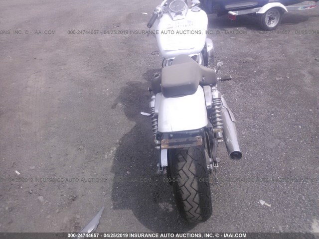 JH2RC44092K620666 - 2002 HONDA VT750 DC WHITE photo 6