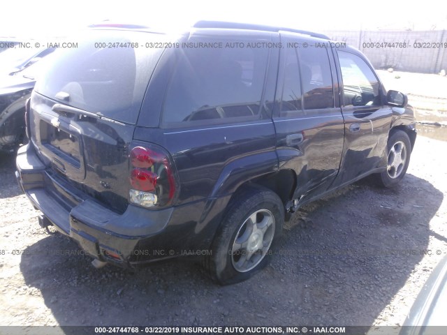 1GNDT13S782165885 - 2008 CHEVROLET TRAILBLAZER LS/LT BLACK photo 4