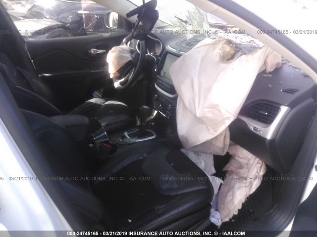 1C4PJMBS8HW547205 - 2017 JEEP CHEROKEE TRAILHAWK 白色 照片 5