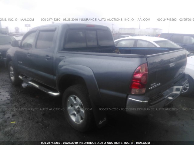 5TELU42N97Z366759 - 2007 TOYOTA TACOMA DOUBLE CAB GRAY photo 3