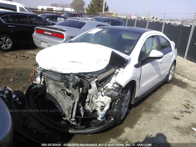 1G1RA6E45CU111085 - 2012 CHEVROLET VOLT WHITE photo 2