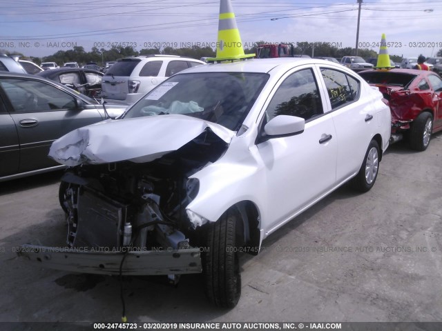 3N1CN7AP2KL817935 - 2019 NISSAN VERSA S/S PLUS/SV WHITE photo 2