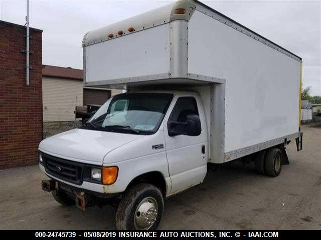 1FDXE45S34HA91446 - 2004 FORD E450 E450 SUPER DUTY CUTWY VAN Unknown photo 2