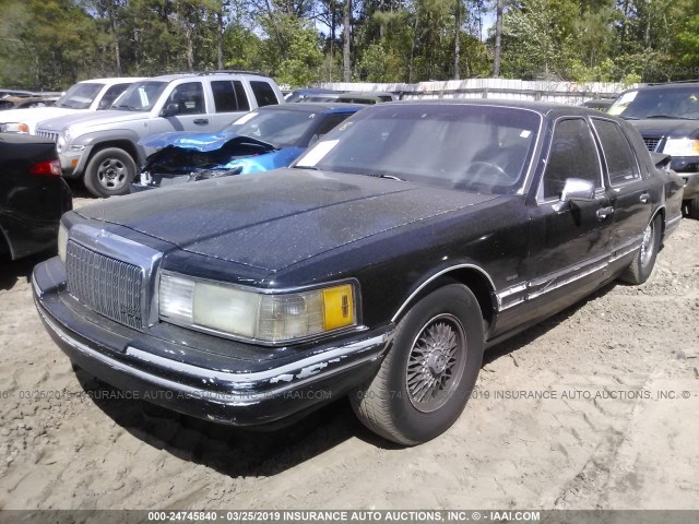 1LNLM81WXPY689992 - 1993 LINCOLN TOWN CAR EXECUTIVE BLACK photo 2