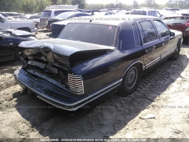 1LNLM81WXPY689992 - 1993 LINCOLN TOWN CAR EXECUTIVE BLACK photo 4