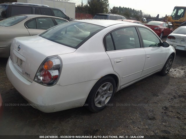 1N4AL11D94C143784 - 2004 NISSAN ALTIMA S/SL WHITE photo 4