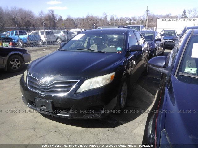 4T4BF3EK4BR112056 - 2011 TOYOTA CAMRY SE/LE/XLE 黑色 照片 2