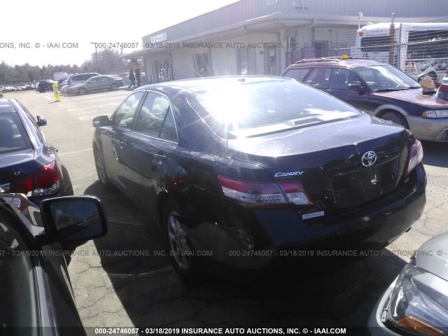 4T4BF3EK4BR112056 - 2011 TOYOTA CAMRY SE/LE/XLE 黑色 照片 3