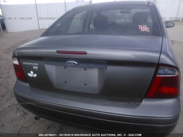 1FAHP34NX7W216859 - 2007 FORD FOCUS ZX4/S/SE/SES ნაცრისფერი ფოტო 6