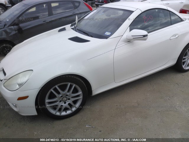 WDBWK54F39F192474 - 2009 MERCEDES-BENZ SLK 300 WHITE photo 6