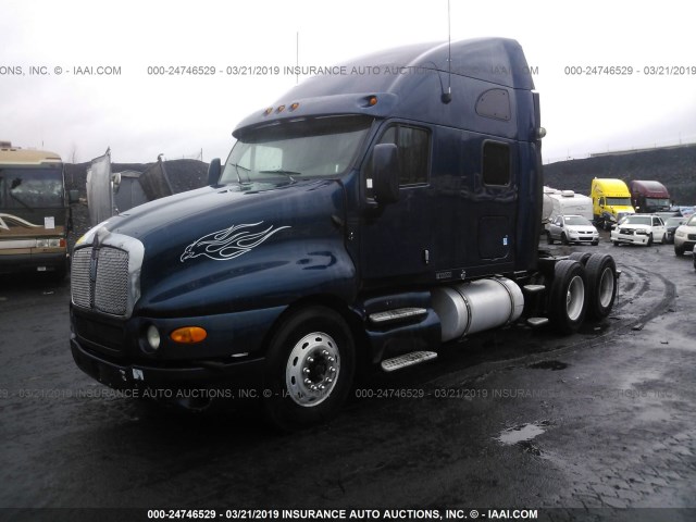 1XKTDB9X86J982185 - 2006 KENWORTH CONSTRUCTION T2000 BLUE photo 2