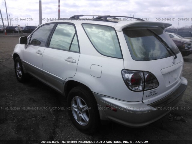 JTJHF10U410194749 - 2001 LEXUS RX 300 WHITE photo 3