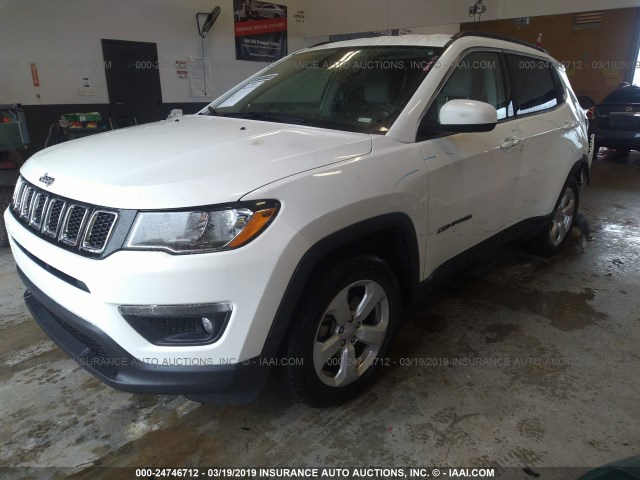 3C4NJCBBXKT654559 - 2019 JEEP COMPASS LATITUDE WHITE photo 2