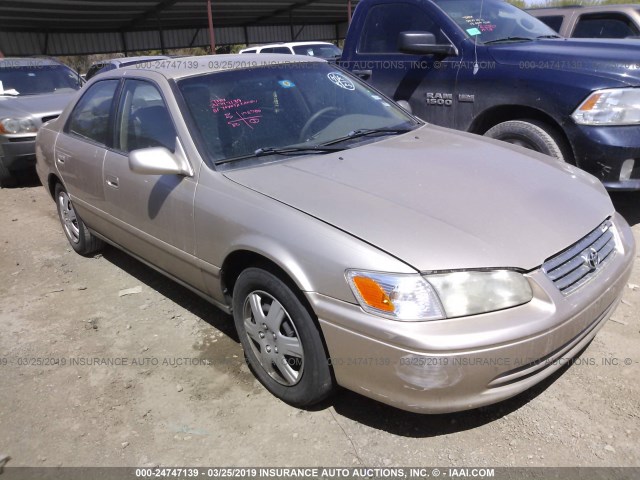 JT2BG22K710544939 - 2001 TOYOTA CAMRY CE/LE/XLE 金色 照片 1