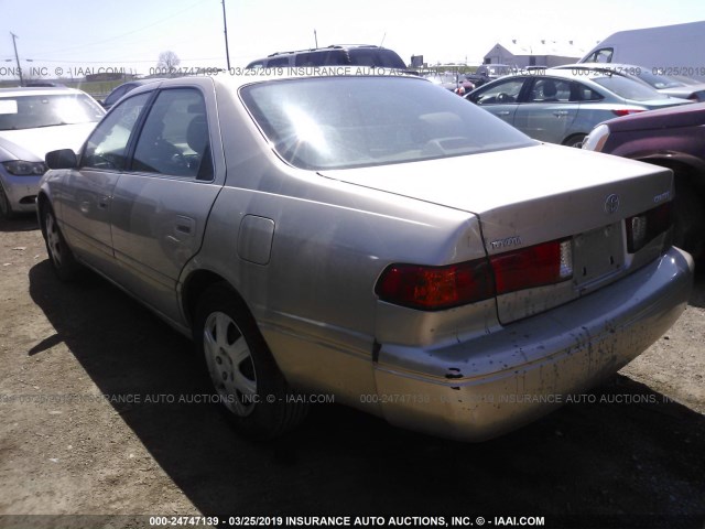JT2BG22K710544939 - 2001 TOYOTA CAMRY CE/LE/XLE 金色 照片 3