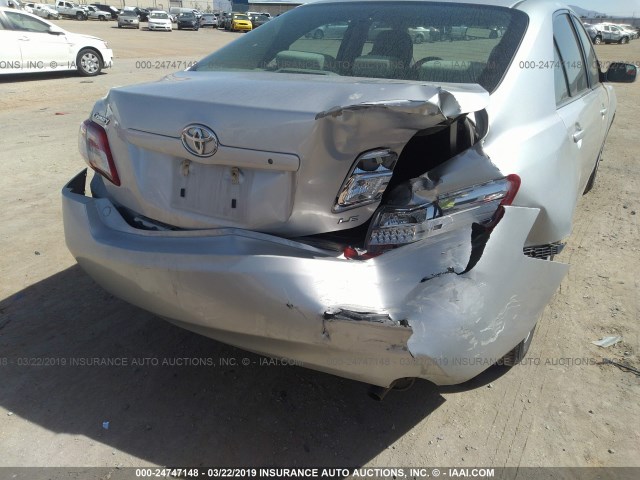 4T1BF3EK1BU126832 - 2011 TOYOTA CAMRY SE/LE/XLE SILVER photo 6
