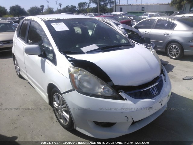 JHMGE88679S040115 - 2009 HONDA FIT SPORT WHITE photo 1