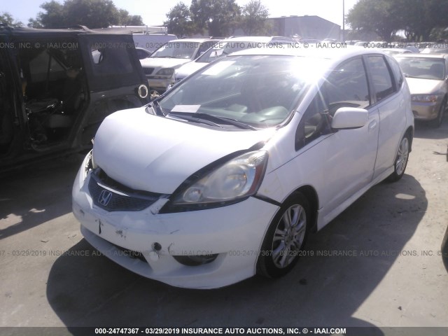 JHMGE88679S040115 - 2009 HONDA FIT SPORT WHITE photo 2