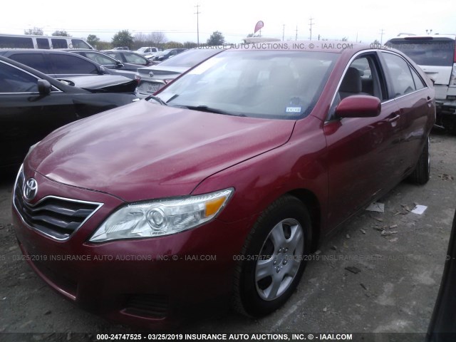 4T1BF3EKXBU160879 - 2011 TOYOTA CAMRY SE/LE/XLE RED photo 2