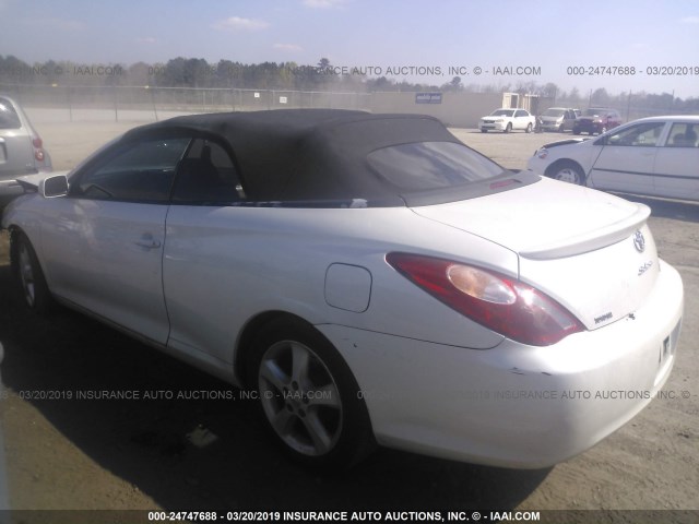 4T1FA38P64U034710 - 2004 TOYOTA CAMRY SOLARA SE/SLE WHITE photo 3