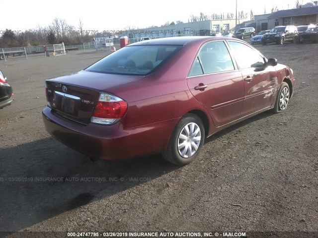 4T1BE32K15U083847 - 2005 TOYOTA CAMRY LE/XLE/SE RED photo 4