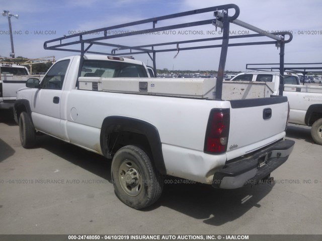 1GCHC24U47E183452 - 2007 CHEVROLET SILVERADO C2500 HEAVY DUTY WHITE photo 3