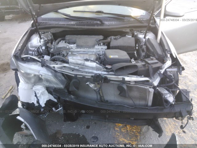 4T1BF1FK1GU124010 - 2016 TOYOTA CAMRY LE/XLE/SE/XSE SILVER photo 10