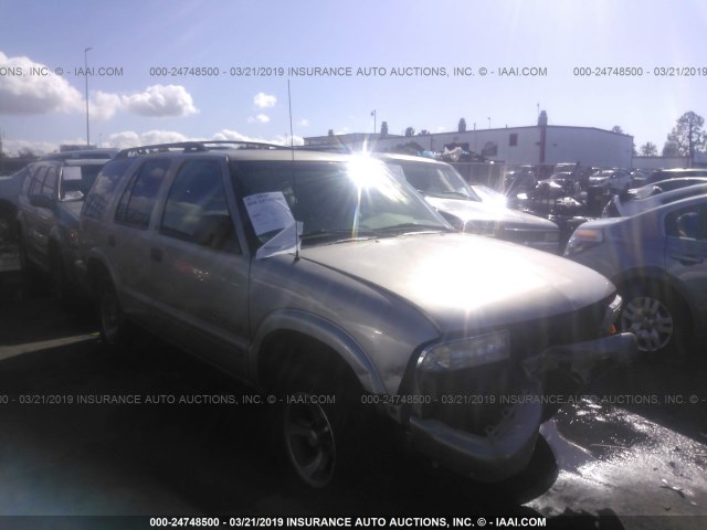 1GNCS13W92K137692 - 2002 CHEVROLET BLAZER BROWN photo 1