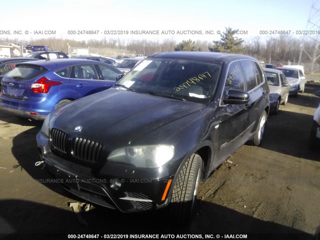 5UXZV8C51BLL67570 - 2011 BMW X5 XDRIVE50I BLACK photo 2