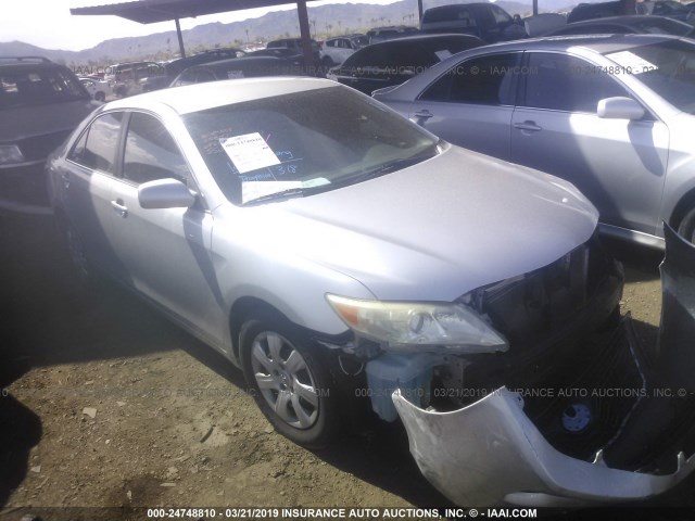 JTNBF3EKXB3005500 - 2011 TOYOTA CAMRY SE/LE/XLE SILVER photo 1