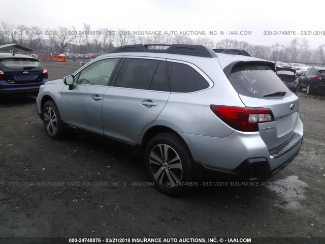 4S4BSENC3J3237239 - 2018 SUBARU OUTBACK 3.6R LIMITED SILVER photo 3