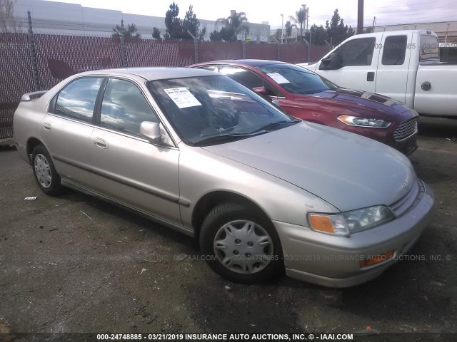 1HGCD5633SA158430 - 1995 HONDA ACCORD LX/EX GOLD photo 1