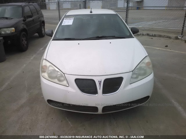 1G2ZG57B184203396 - 2008 PONTIAC G6 SE WHITE photo 6