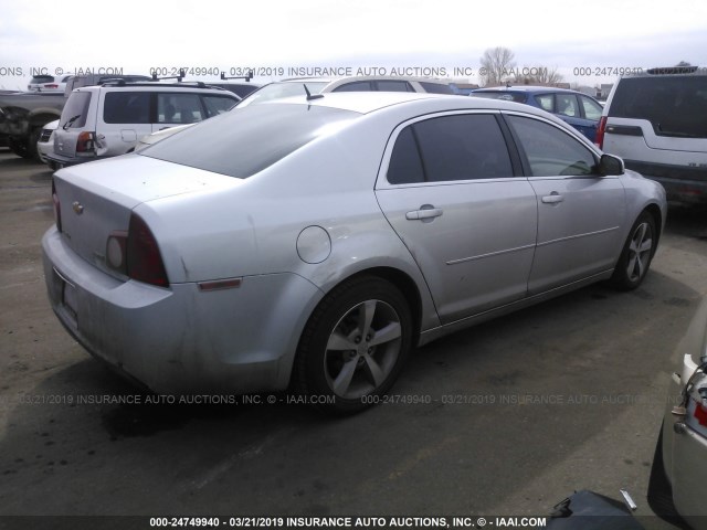 1G1ZC5EU4BF111215 - 2011 CHEVROLET MALIBU 1LT 银色 照片 4