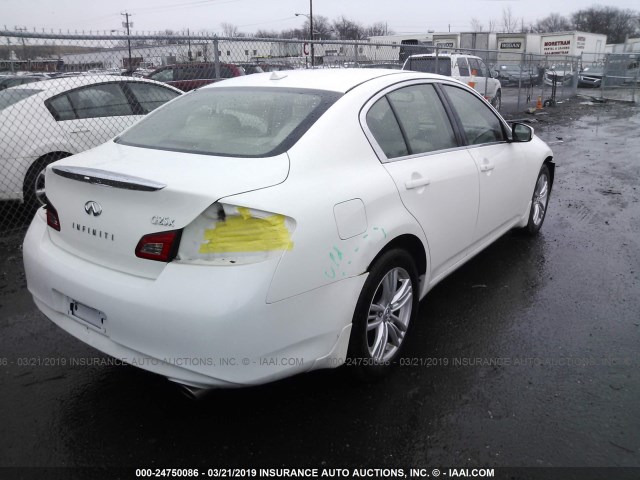 JN1DV6AR3BM652760 - 2011 INFINITI G25 WHITE photo 4