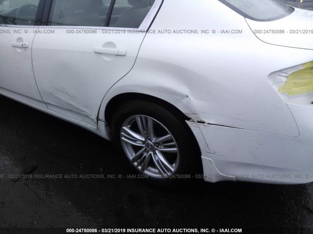 JN1DV6AR3BM652760 - 2011 INFINITI G25 WHITE photo 6