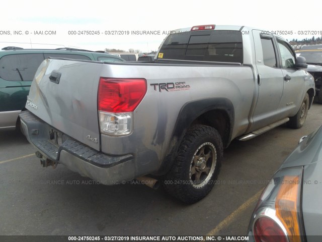 5TFUY5F15AX119386 - 2010 TOYOTA TUNDRA DOUBLE CAB SR5 SILVER photo 4